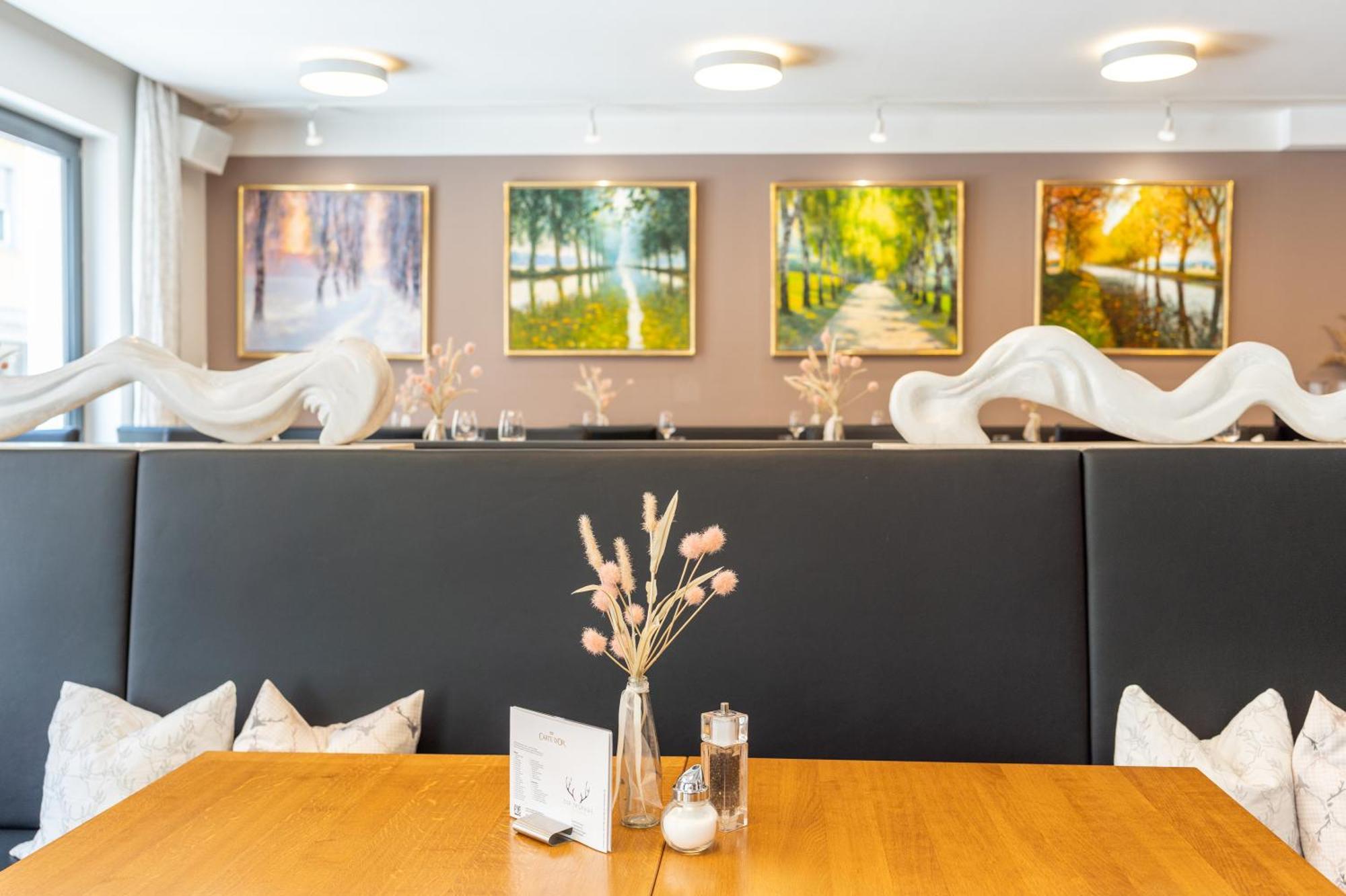 Stadthotel Reich Mellrichstadt Esterno foto