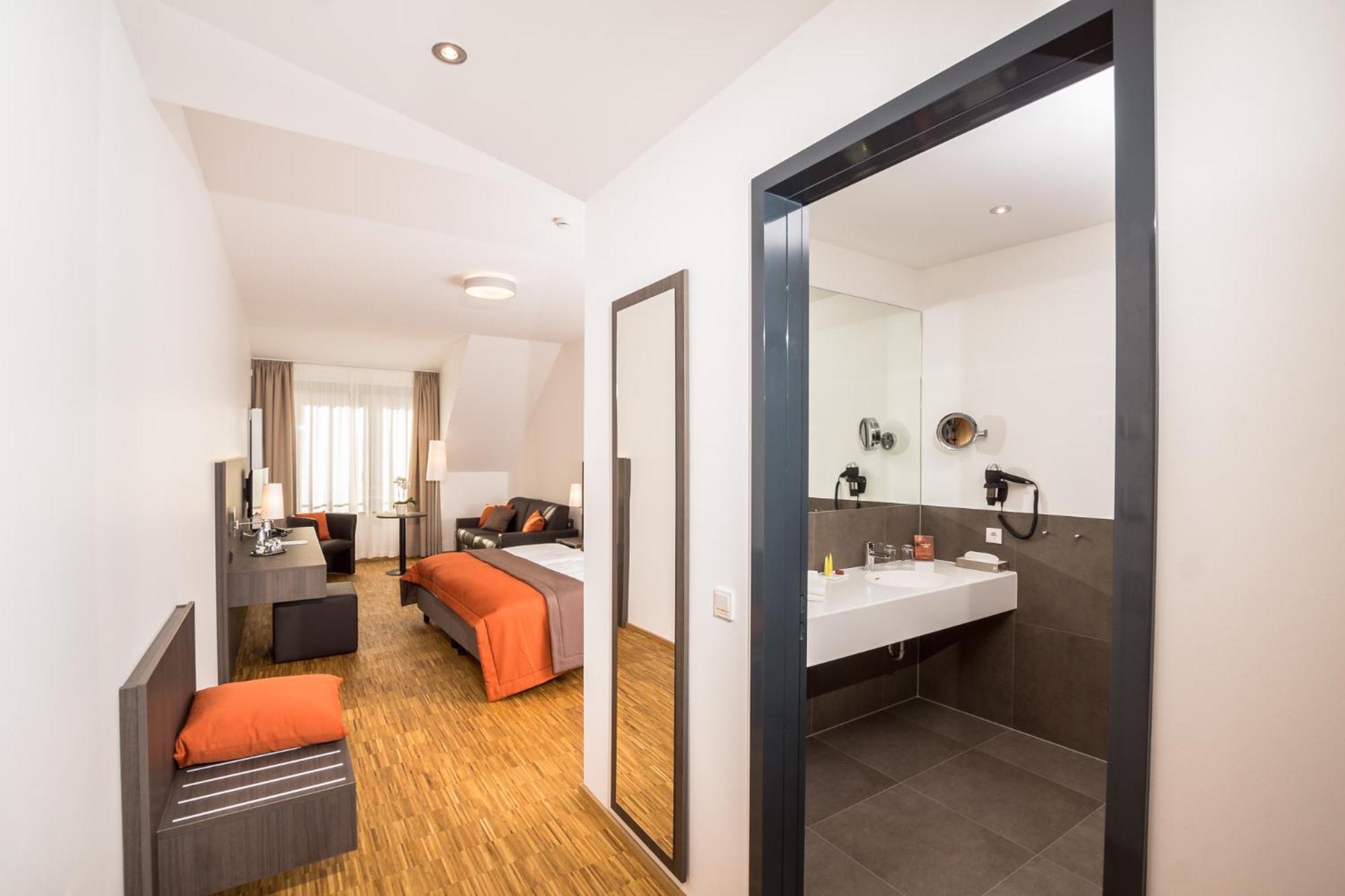 Stadthotel Reich Mellrichstadt Esterno foto