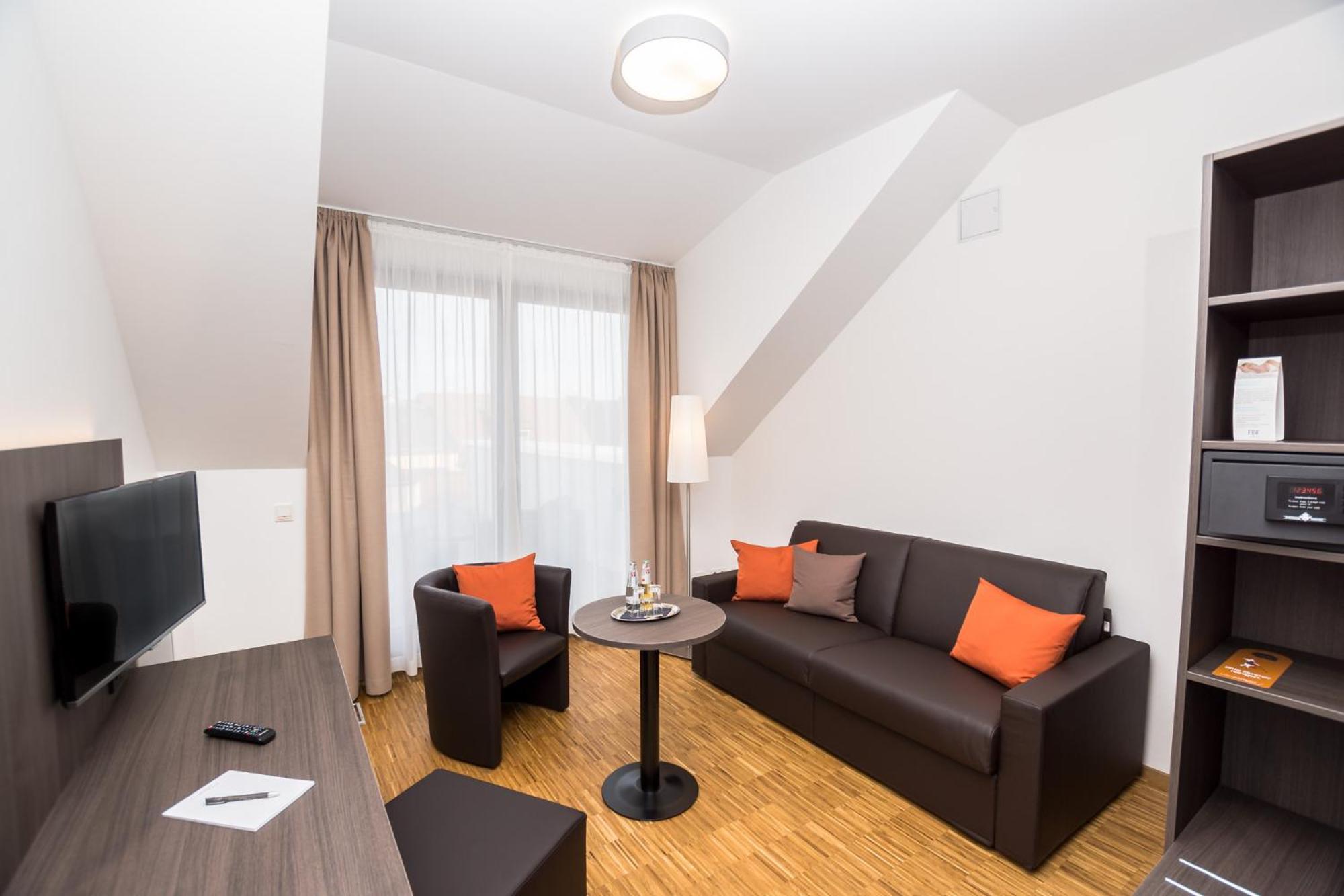 Stadthotel Reich Mellrichstadt Esterno foto
